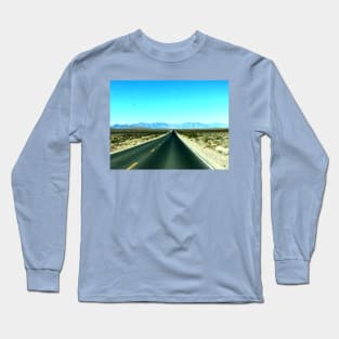 Road to the mountains Long Sleeve T-Shirt